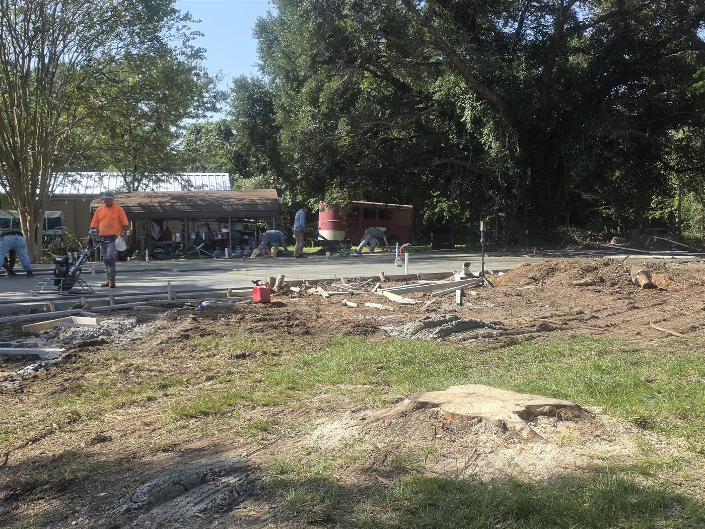 Finishing the slab surface
